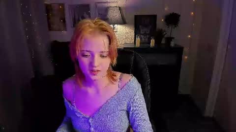 Sarah online show from April 10, 9:08 pm