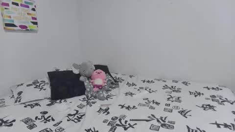 Sarah  online show from September 14, 7:15 pm