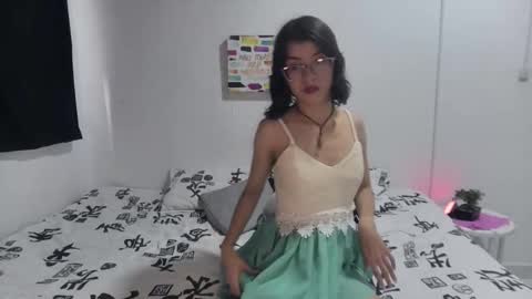 Sarah  online show from October 13, 7:05 pm