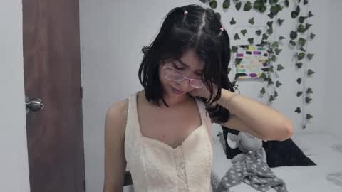 Sarah  online show from December 13, 7:53 pm