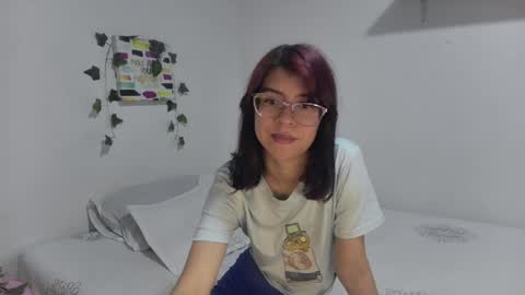 Sarah  online show from May 19, 8:49 pm