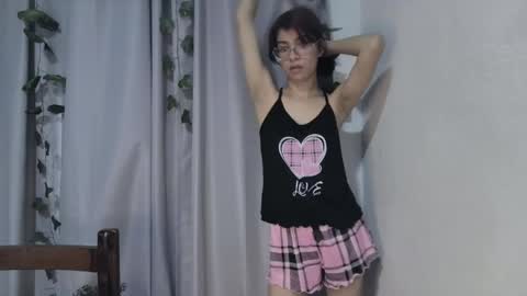Sarah  online show from May 20, 8:59 pm
