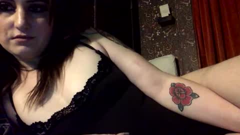 Snapshot of sarahsweetie17 chatting on October 18, 4:16 am sarahsweetie17 online show from October 18, 4:16 am
