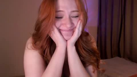 Snapshot of sarahsweetie_ chatting on March 3, 5:52 pm Sarah online show from March 3, 5:52 pm