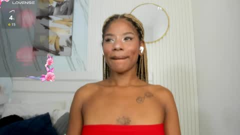 Sara Lewis online show from May 20, 11:27 am