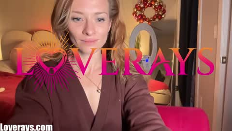 Back from Vacay  Follow for more here  online show from November 18, 4:26 am