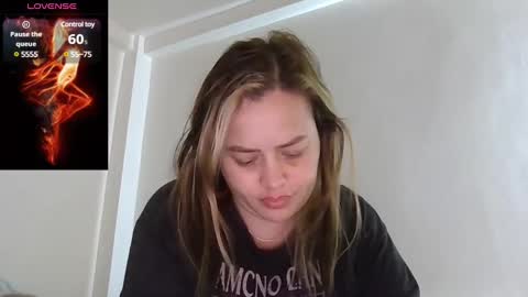 sara martinez online show from February 19, 7:37 pm