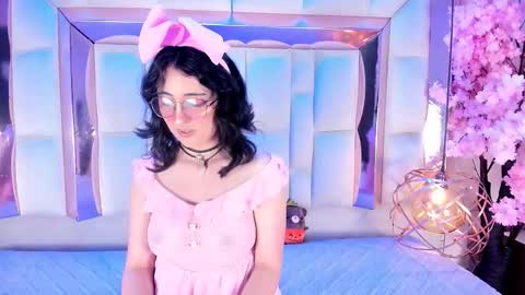 sara  online show from November 4, 6:04 am