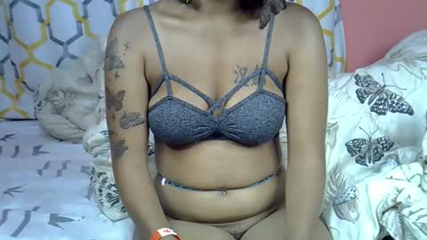 Sarah online show from November 7, 10:50 am