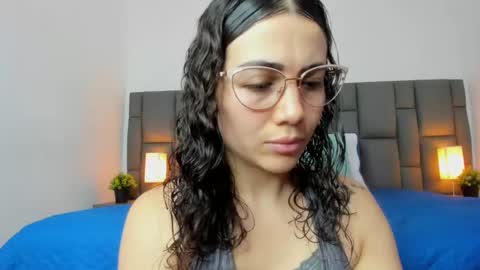 Snapshot of saraospinna chatting on September 23, 4:56 pm Sara online show from September 23, 4:56 pm