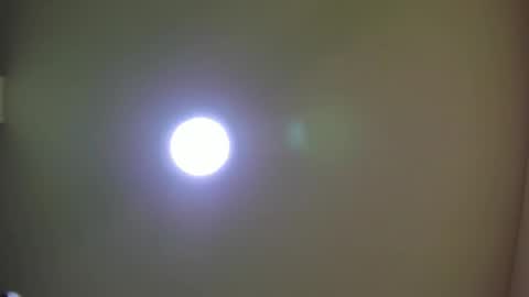 Snapshot of sarasaenz__ chatting on February 23, 11:11 am online show from February 23, 11:11 am
