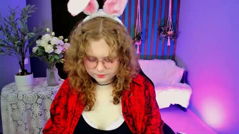 Sara online show from April 7, 9:11 am