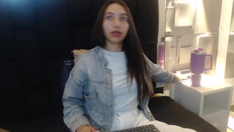 Saray Pink online show from January 14, 12:02 pm