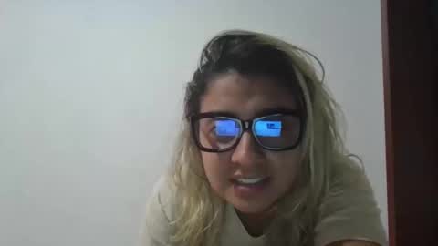 Snapshot of sarissmunera chatting on February 21, 8:05 pm sarissmunera online show from February 21, 8:05 pm