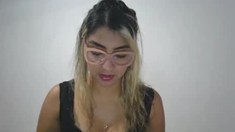 Snapshot of sarissmunera chatting on March 6, 3:13 pm sarissmunera online show from March 6, 3:13 pm