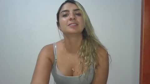 Snapshot of sarissmunera chatting on February 21, 11:10 pm sarissmunera online show from February 21, 11:10 pm