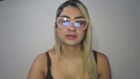 Snapshot of sarissmunera chatting on February 23, 4:13 pm sarissmunera online show from February 23, 4:13 pm