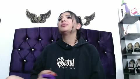 Sara online show from October 12, 8:07 am