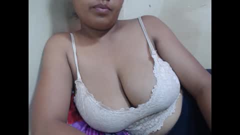 Snapshot of saronette chatting on February 20, 11:31 am saronette online show from February 20, 11:31 am