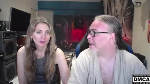 Giselle and Jay online show from October 28, 7:09 am