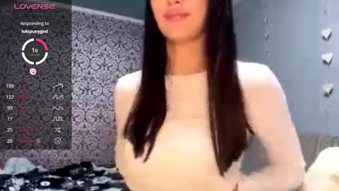 Snapshot of sary_vibe chatting on October 21, 3:16 pm Valentina online show from October 21, 3:16 pm