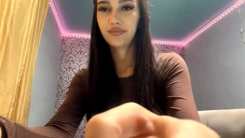 Snapshot of sary_vibe chatting on September 30, 3:22 pm Valentina online show from September 30, 3:22 pm