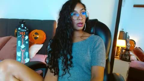 sasha_bowei online show from October 31, 2:45 am