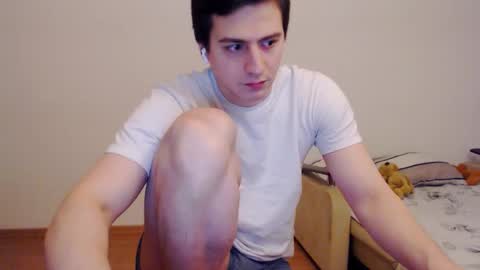 Snapshot of sasha_calvin chatting on February 19, 2:55 pm sasha_calvin online show from February 19, 2:55 pm
