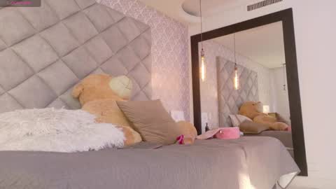 sasha_sinne online show from May 28, 12:14 pm