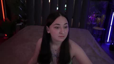 sashaduvalle online show from October 1, 6:56 am