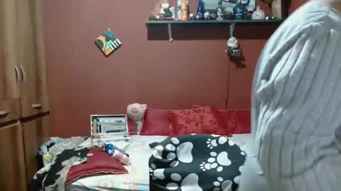 S A S H A R O S E online show from February 3, 12:20 pm