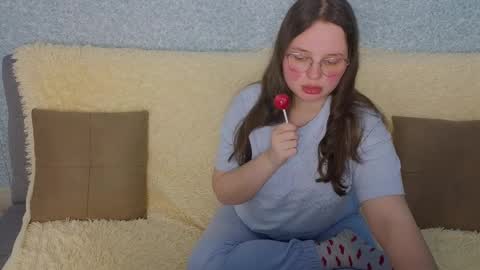 Sasha online show from April 8, 7:39 pm