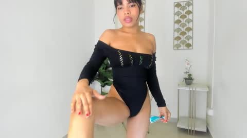 saski martell online show from December 21, 4:52 am