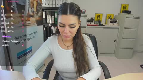 sassytiff online show from March 9, 2:54 pm