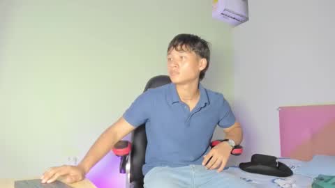 Evans Williams online show from March 9, 7:15 pm