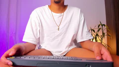     online show from September 18, 11:31 pm