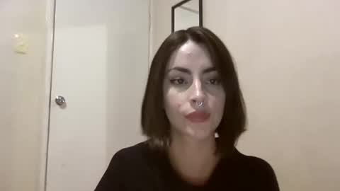 Nia online show from November 9, 12:03 am