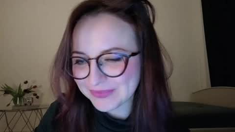 Lori online show from April 19, 6:32 pm