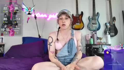 Saturn Girl online show from June 8, 7:48 pm