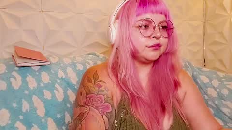 Gina George online show from May 23, 2:51 am