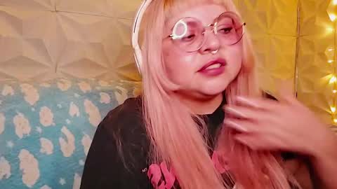 Gina George online show from May 19, 1:56 am