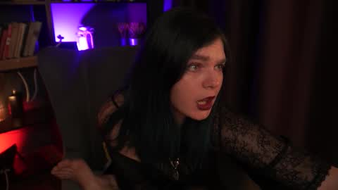 Saurus Palmer online show from October 12, 5:26 pm