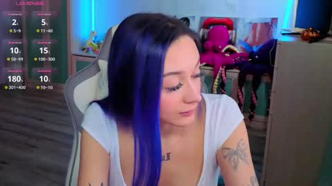 Ariel online show from December 16, 4:30 am