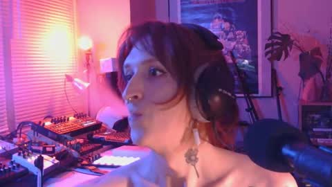 savagewaves online show from March 24, 5:46 am