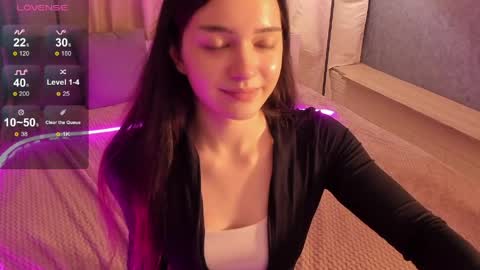 savannah_h online show from April 3, 3:30 pm