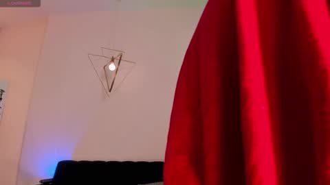 S a v a n n a h  online show from September 12, 2:08 pm