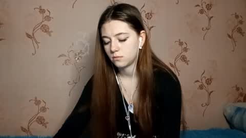 Sophie online show from October 4, 7:00 pm