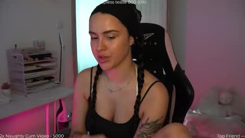 Naomi online show from May 14, 10:57 am