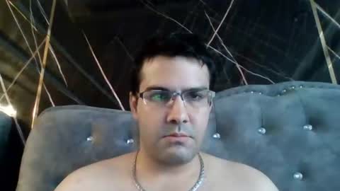 petperson04 online show from July 6, 6:43 am