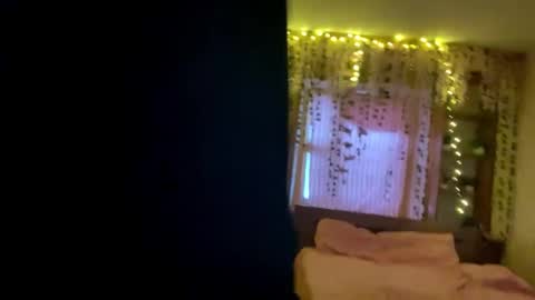 sayanafox online show from February 1, 9:17 am